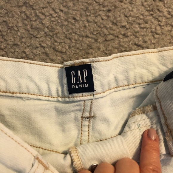 GAP high waisted denim shorts - Picture 4 of 5